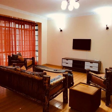 Mani'S Home Away From Home Найроби Экстерьер фото